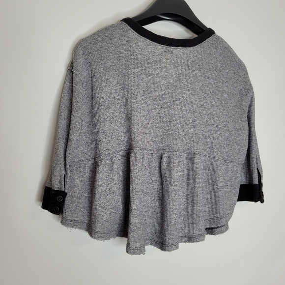 Free People Cropped Gray Thermal - Picture 8 of 11
